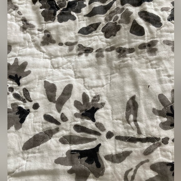 Sonoma Goods For Life® Reversible Printed Quilt - Picture 5 of 8